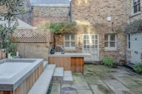Fabulous Oasis for unique experience in Clapham